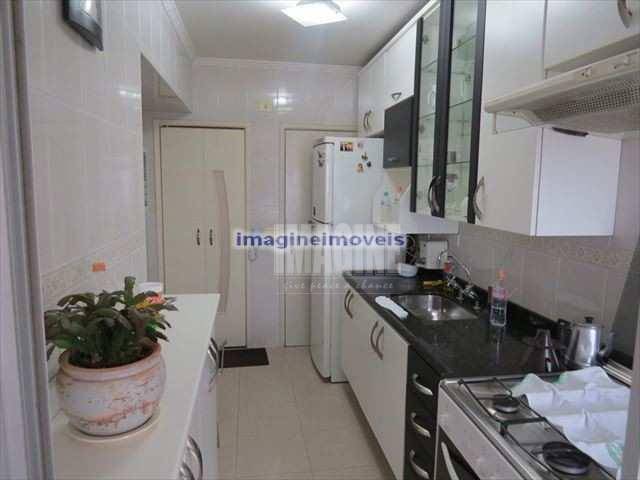 Apartamento à venda com 2 quartos, 62m² - Foto 12