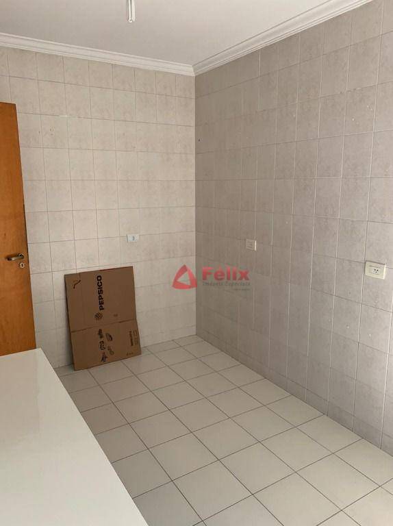 Apartamento à venda com 3 quartos, 120m² - Foto 7