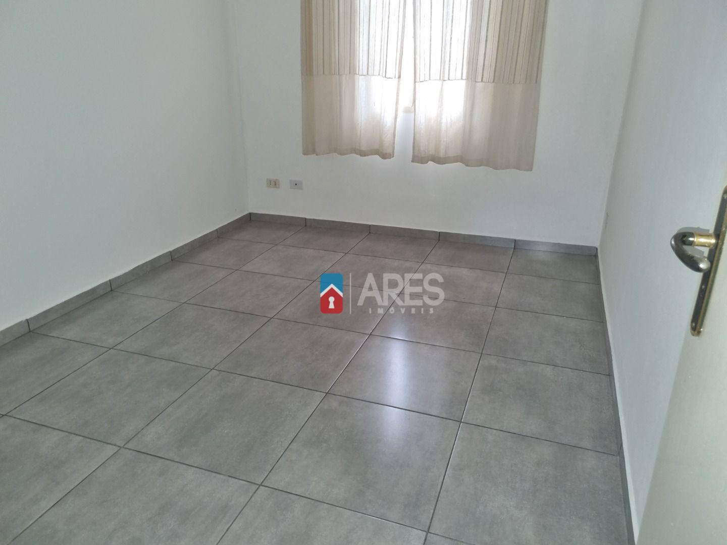 Casa à venda com 4 quartos, 153m² - Foto 9