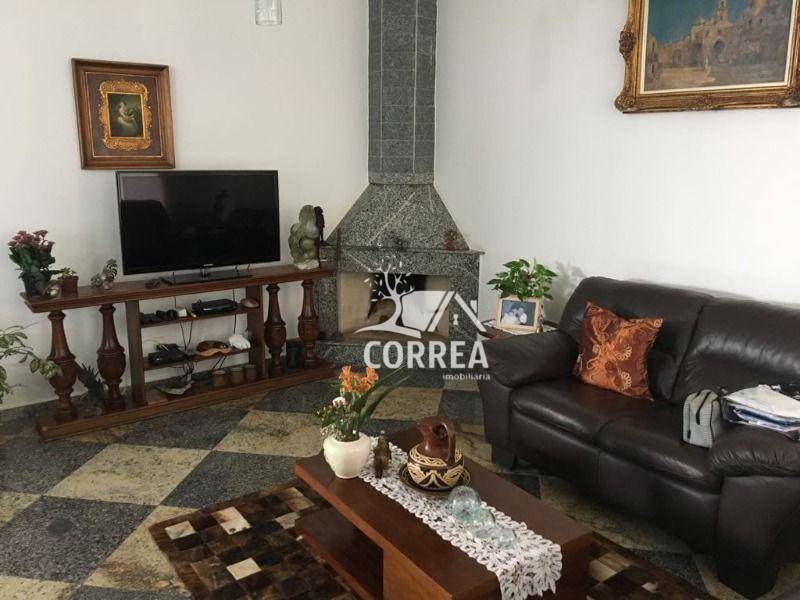 Casa à venda com 3 quartos, 300m² - Foto 4