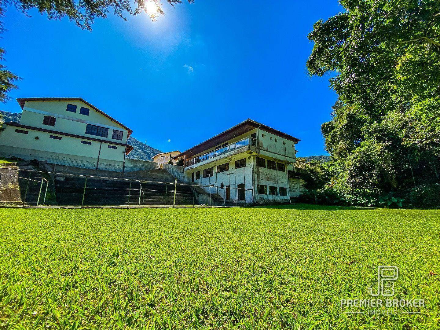 Casa de Condomínio à venda com 4 quartos, 250m² - Foto 46