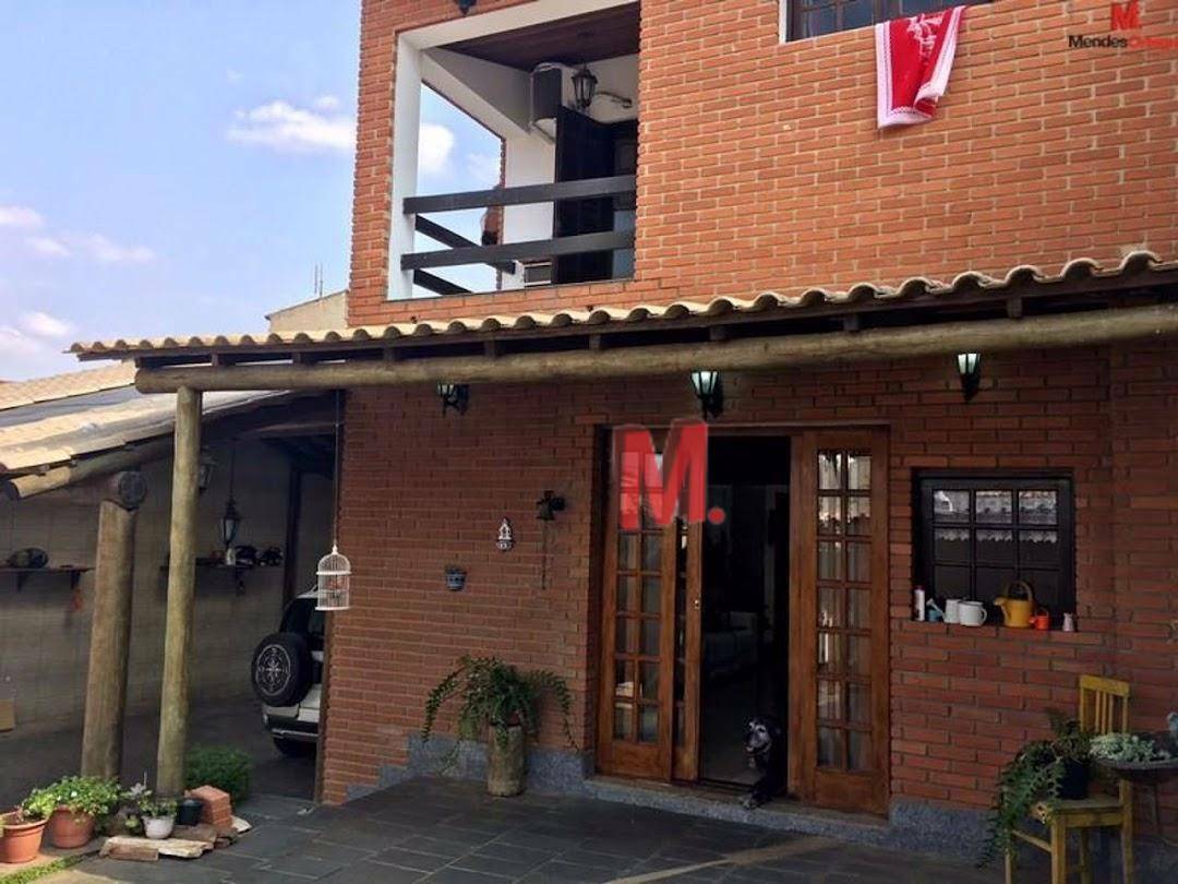 Casa à venda com 4 quartos, 324m² - Foto 35