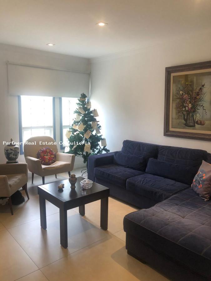 Casa à venda com 3 quartos, 160m² - Foto 1