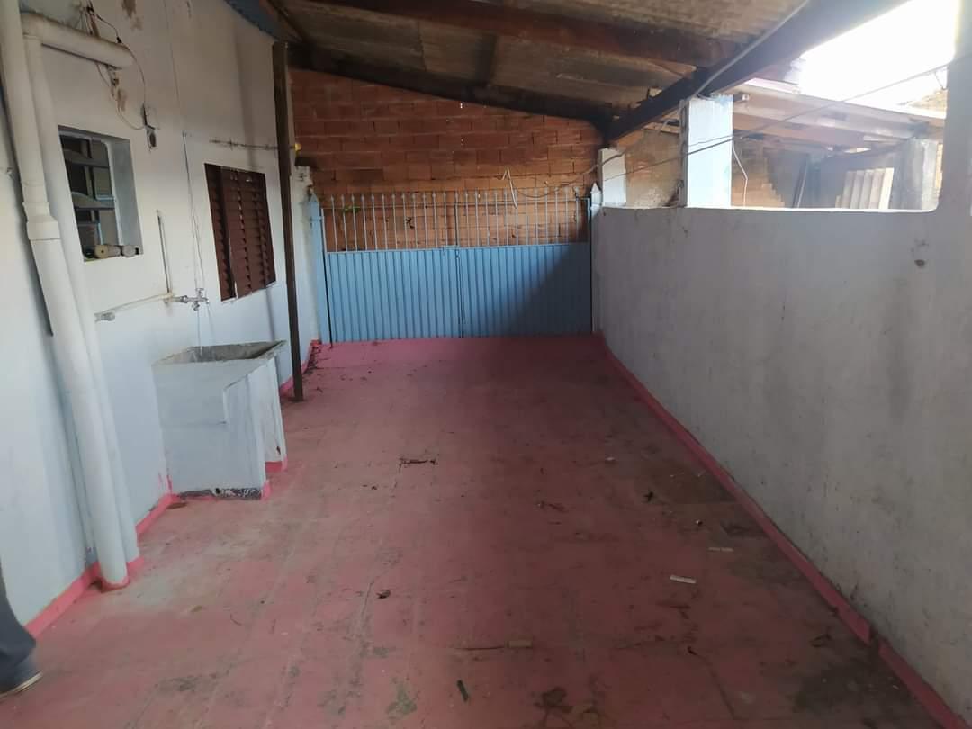 Casa à venda com 4 quartos, 300m² - Foto 12