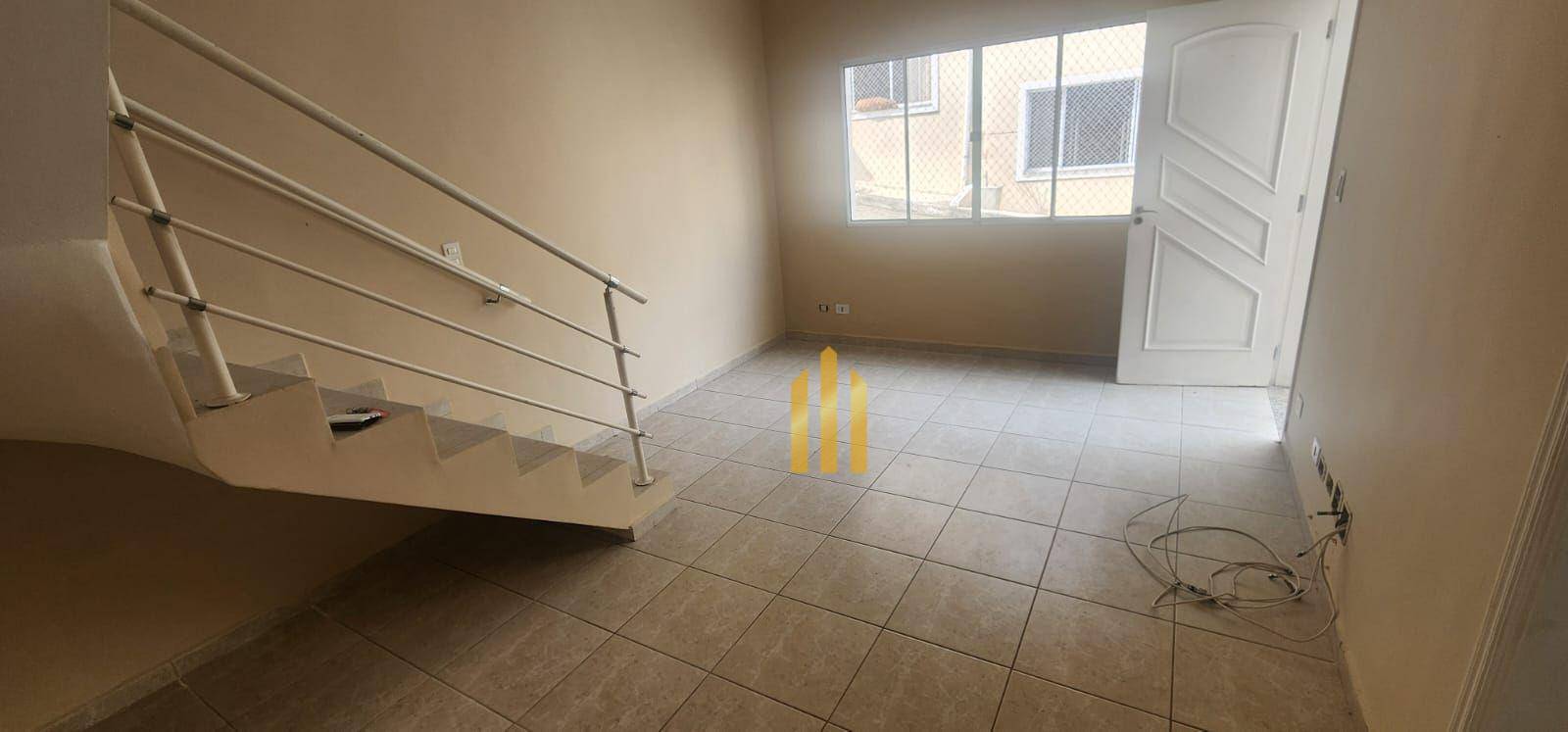 Sobrado para alugar com 2 quartos, 75m² - Foto 2