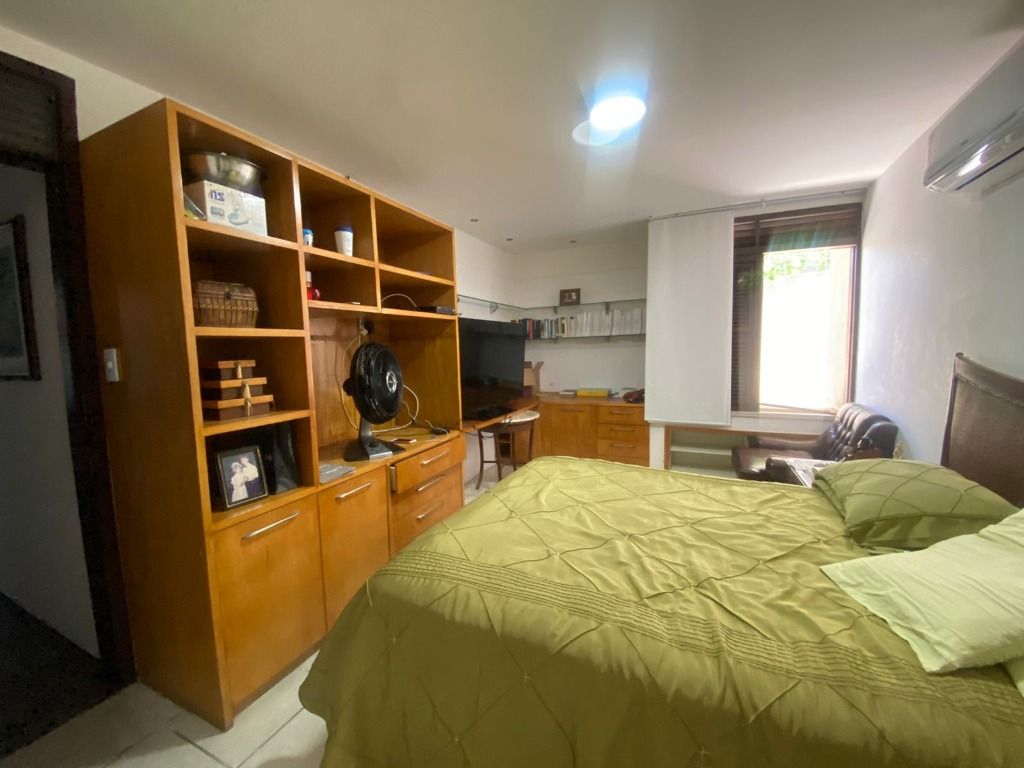 Casa à venda com 4 quartos, 586m² - Foto 23