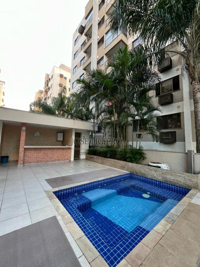 Apartamento à venda com 3 quartos, 77m² - Foto 18