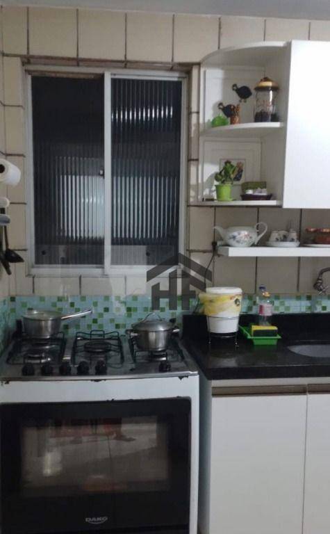 Apartamento à venda com 3 quartos, 75m² - Foto 10