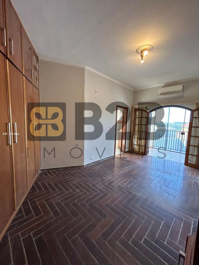 Casa à venda com 5 quartos, 400m² - Foto 4