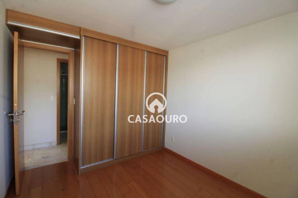 Cobertura à venda com 3 quartos, 200m² - Foto 6