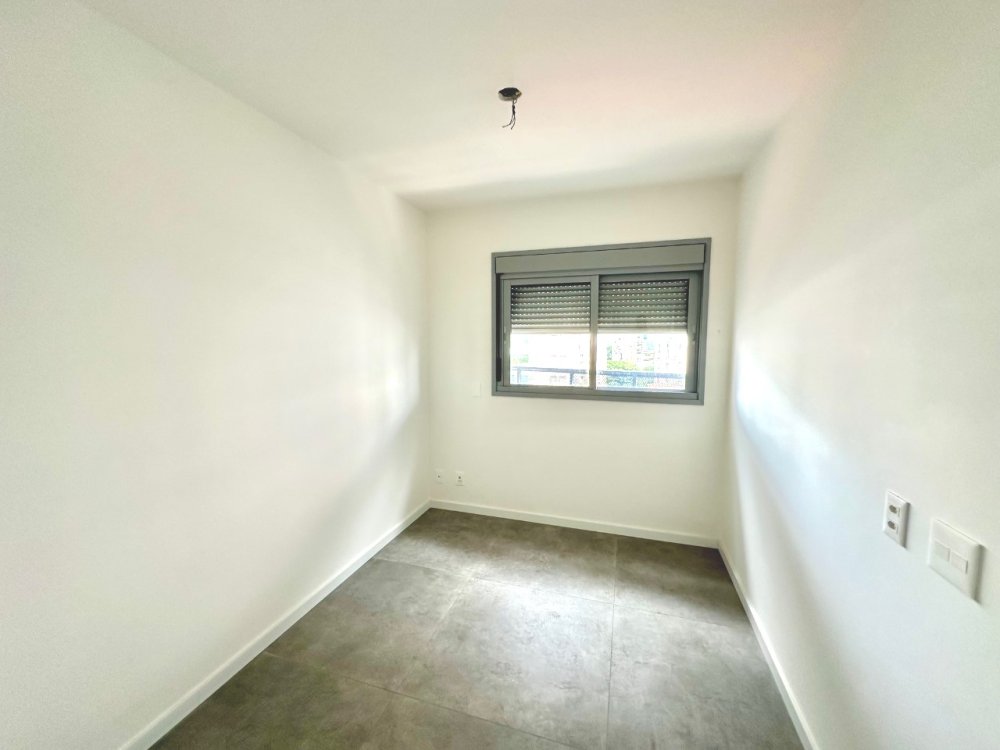 Apartamento à venda com 3 quartos, 1m² - Foto 2