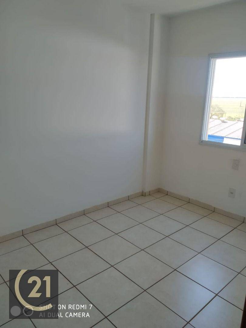 Apartamento à venda com 2 quartos, 63m² - Foto 5