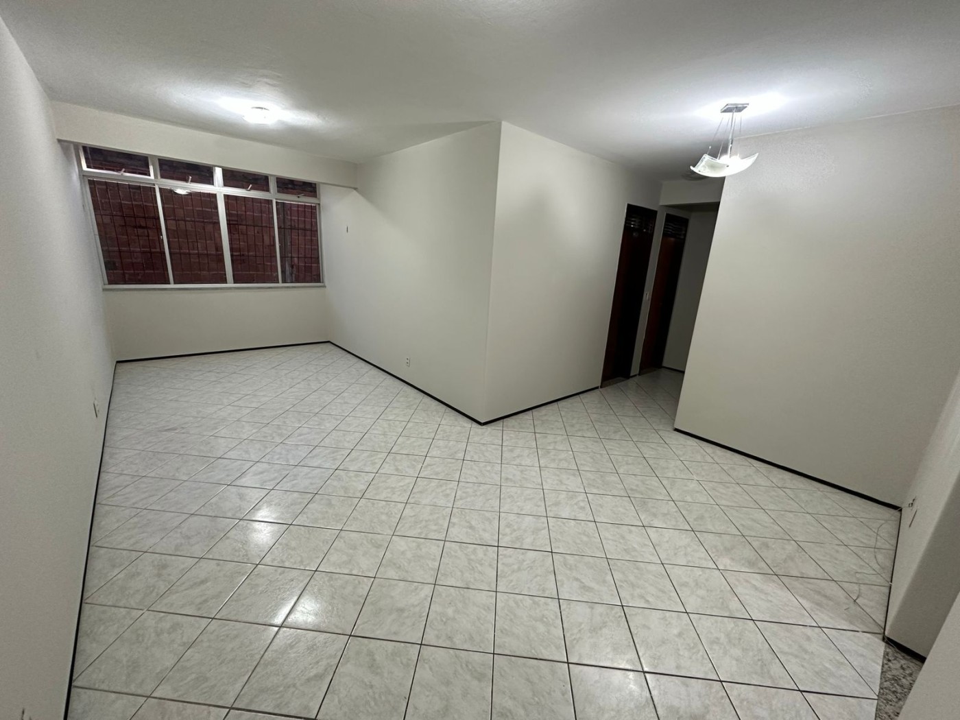 Apartamento à venda com 3 quartos, 121m² - Foto 1