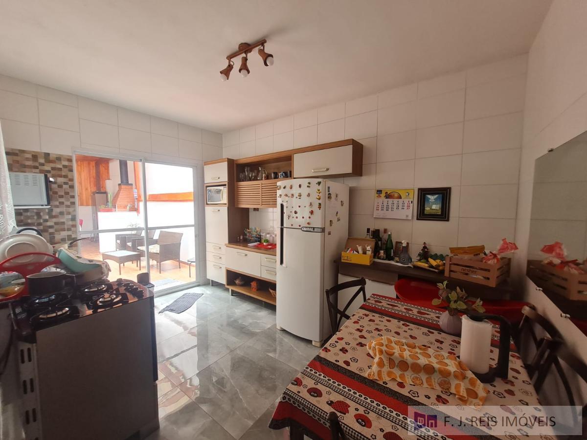 Sobrado à venda com 2 quartos, 180m² - Foto 8