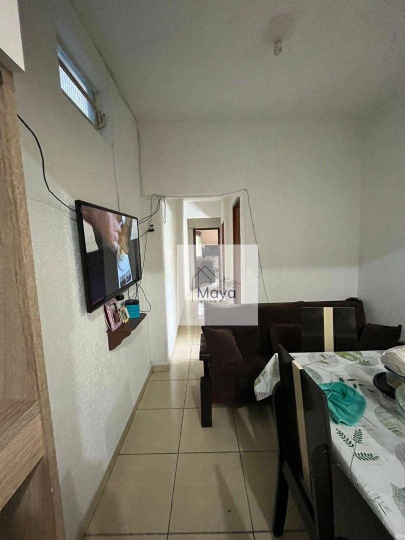 Casa à venda com 5 quartos, 220m² - Foto 19