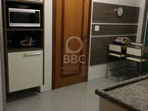 Apartamento à venda com 3 quartos, 165m² - Foto 9