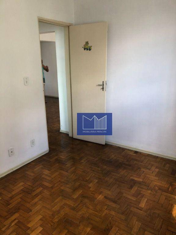 Apartamento à venda com 2 quartos, 70m² - Foto 13