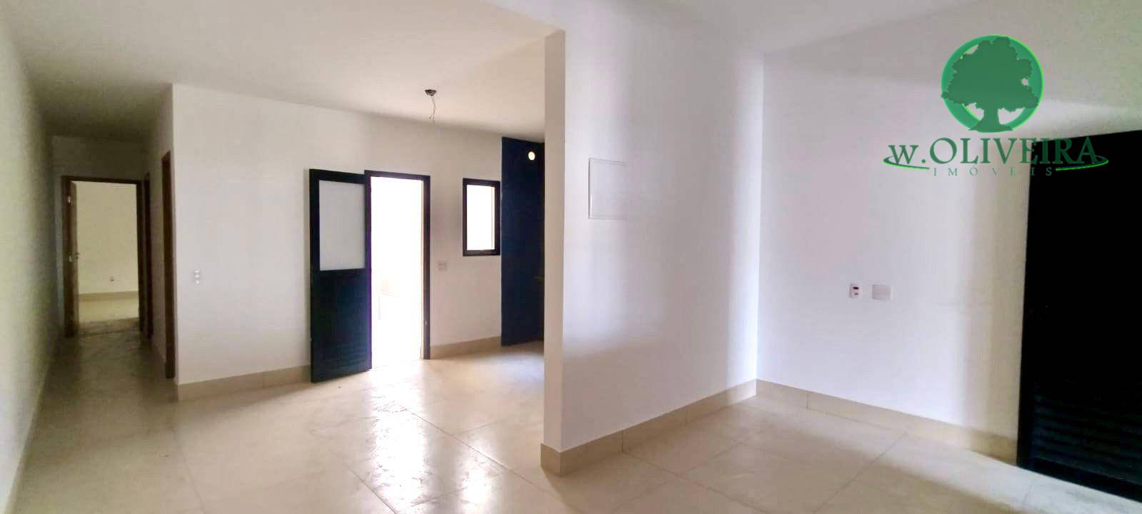 Casa à venda com 2 quartos, 81m² - Foto 2