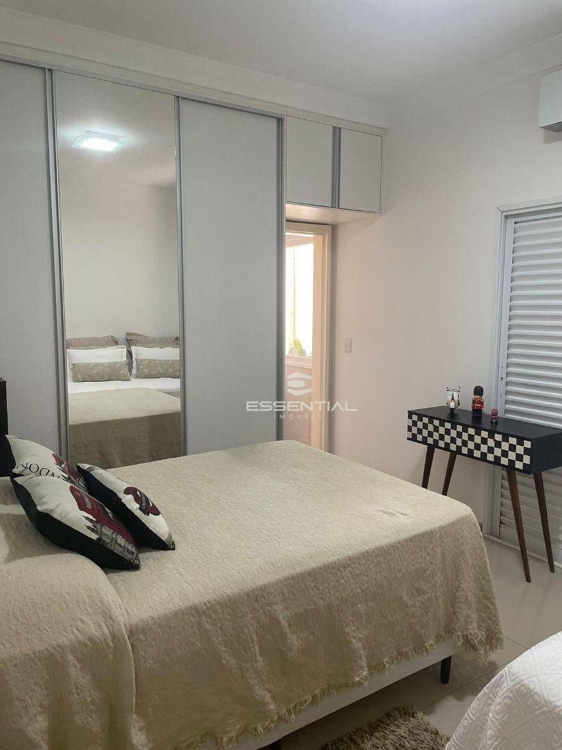 Casa de Condomínio à venda com 3 quartos, 250m² - Foto 41