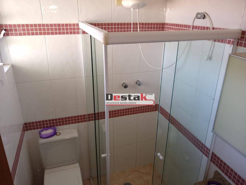 Sobrado à venda com 3 quartos, 210m² - Foto 12