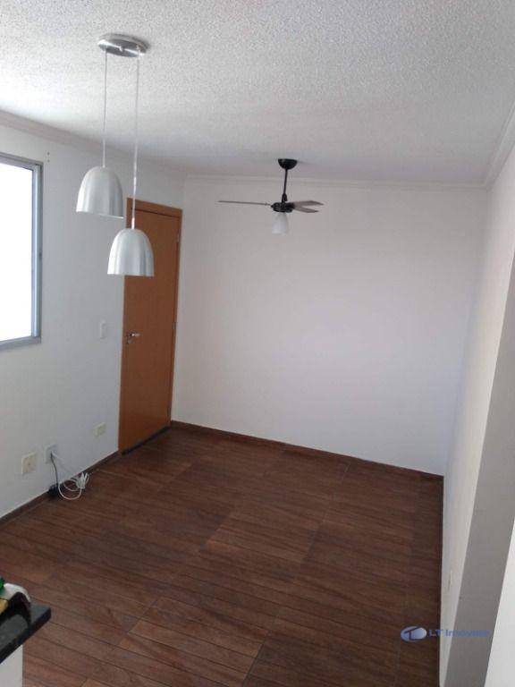 Apartamento à venda com 2 quartos, 47m² - Foto 9