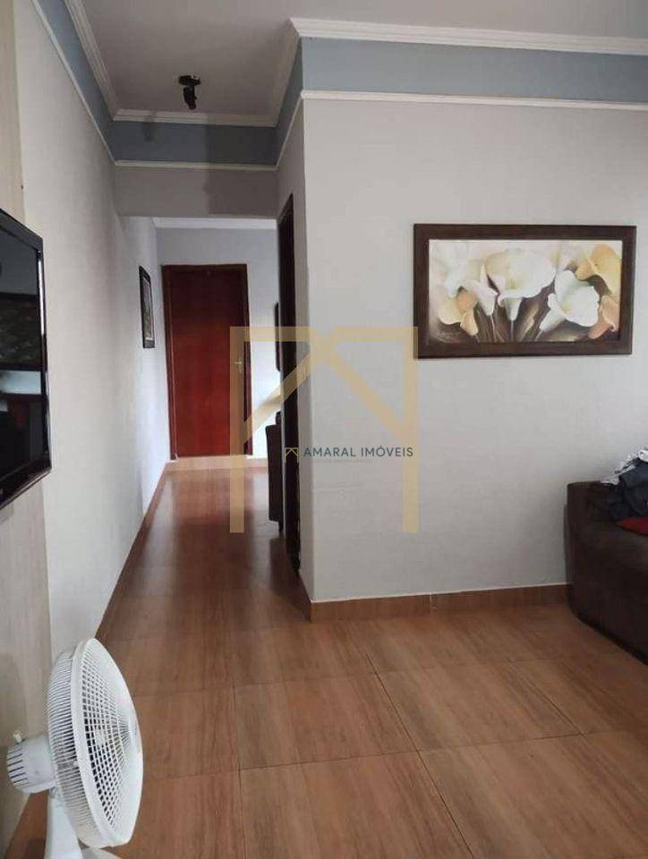 Casa à venda com 3 quartos, 96m² - Foto 4