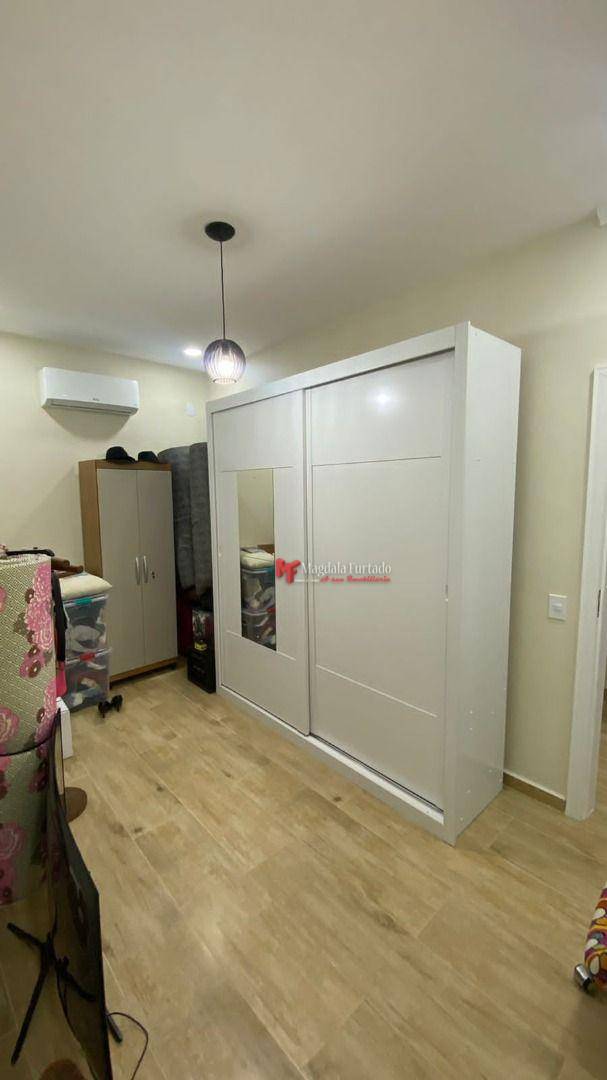 Casa à venda com 3 quartos, 200m² - Foto 12