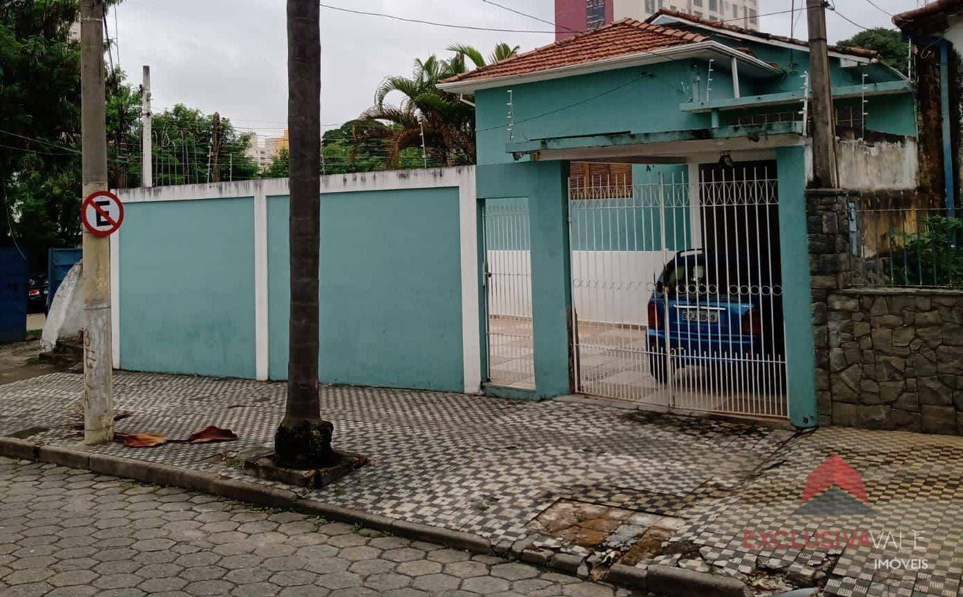 Casa à venda com 3 quartos, 200m² - Foto 1