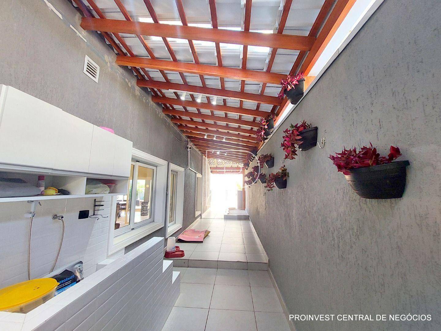 Casa de Condomínio à venda com 4 quartos, 450m² - Foto 19