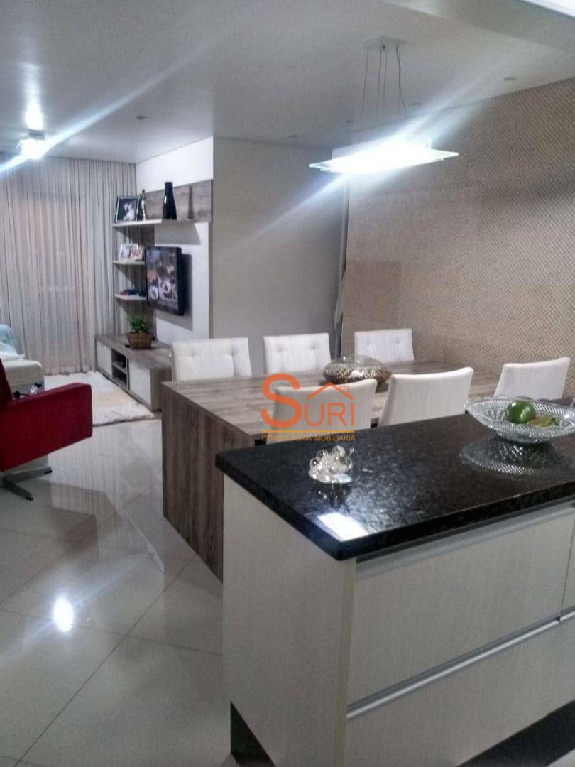 Apartamento à venda com 2 quartos, 70m² - Foto 2