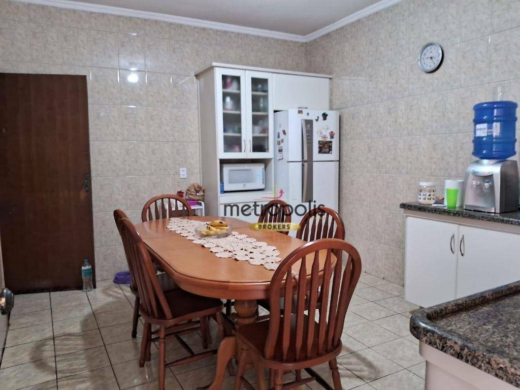 Casa à venda com 6 quartos, 120m² - Foto 4