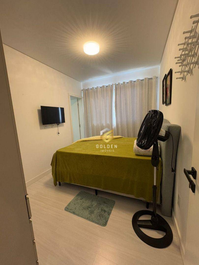 Apartamento à venda com 2 quartos, 75m² - Foto 14