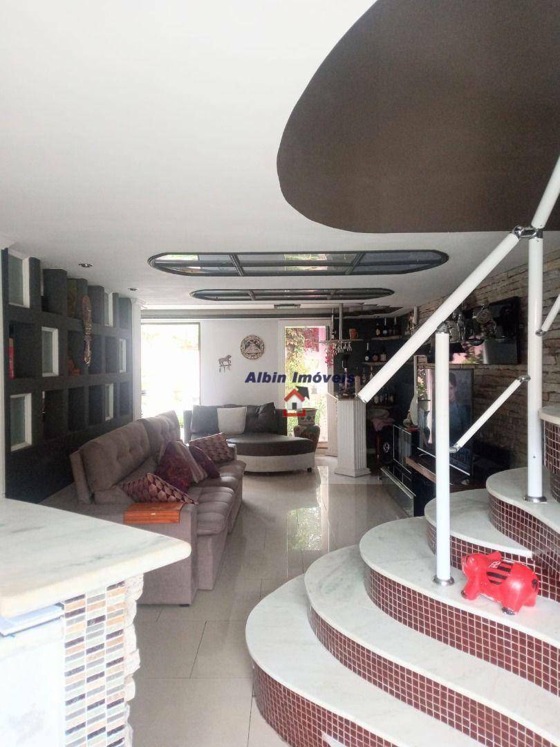 Casa à venda com 4 quartos, 280m² - Foto 52