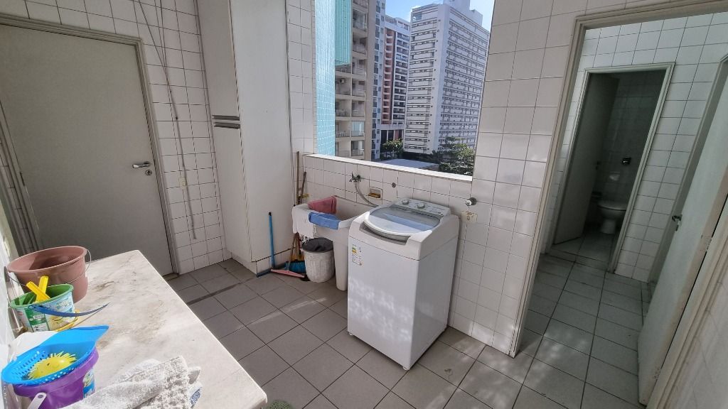 Apartamento à venda com 3 quartos, 198m² - Foto 26