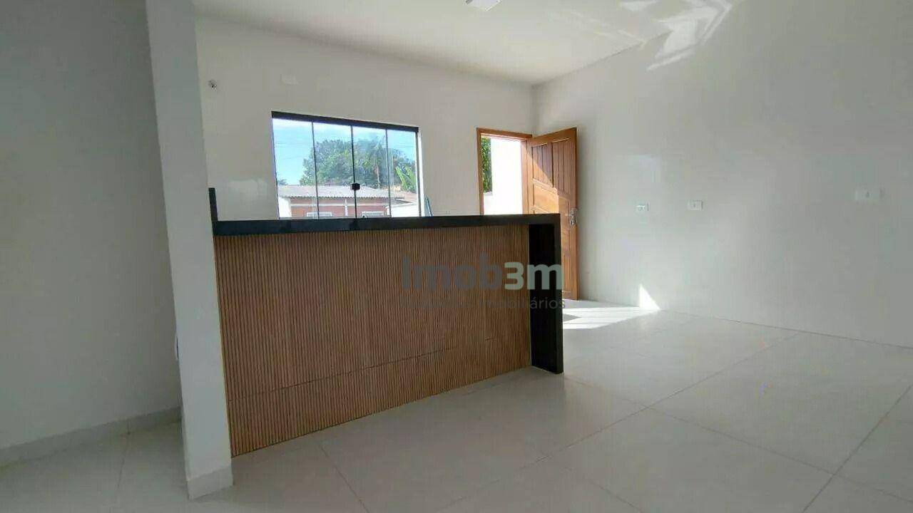 Casa à venda com 3 quartos, 80m² - Foto 3