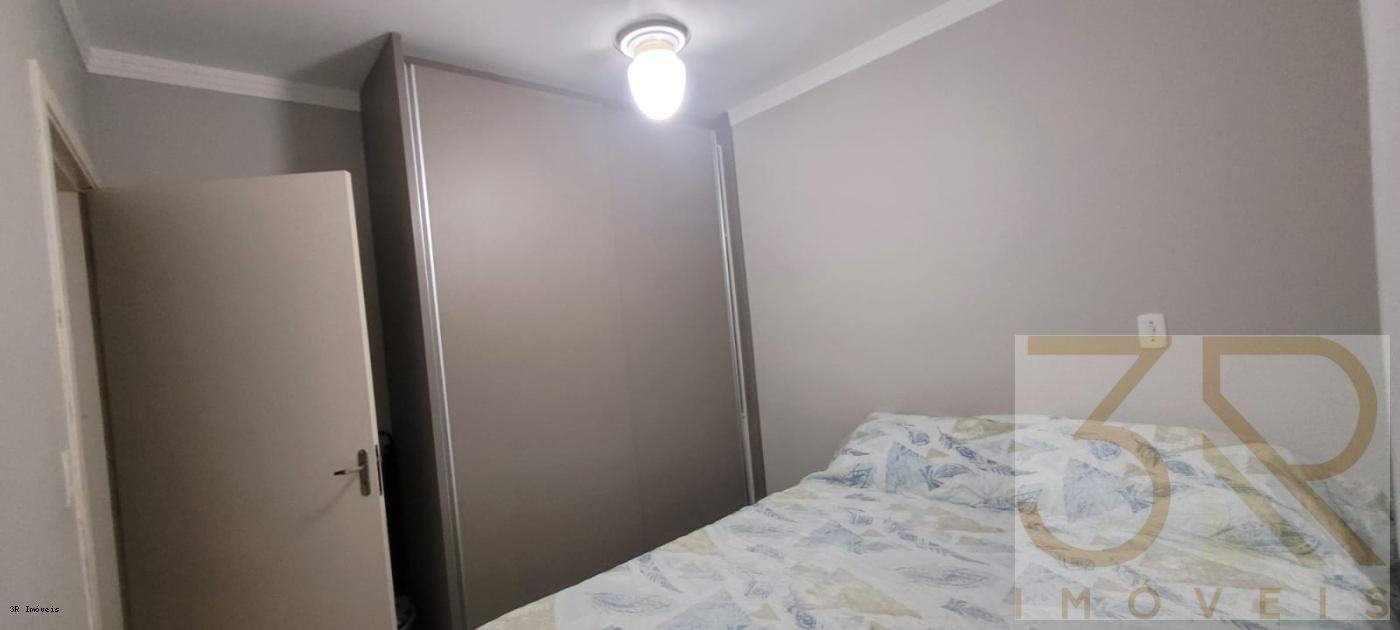 Apartamento à venda com 2 quartos, 45m² - Foto 11