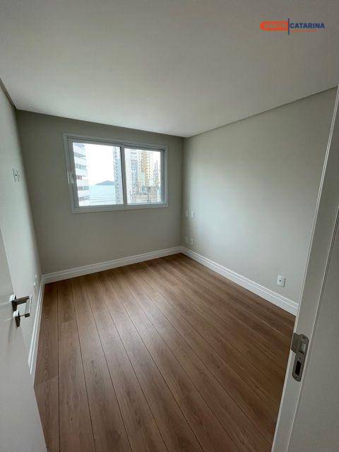 Apartamento à venda com 2 quartos, 132m² - Foto 5