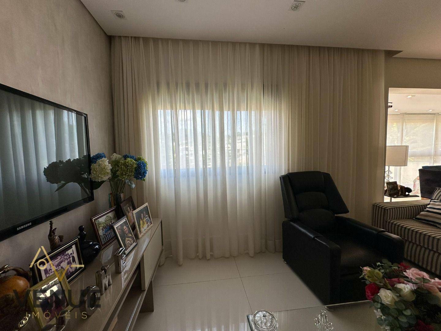 Apartamento à venda com 3 quartos, 193m² - Foto 12