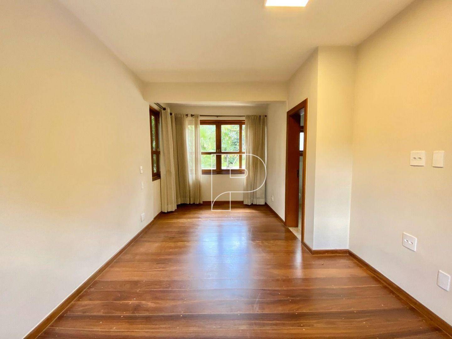 Casa de Condomínio para alugar com 4 quartos, 550m² - Foto 40