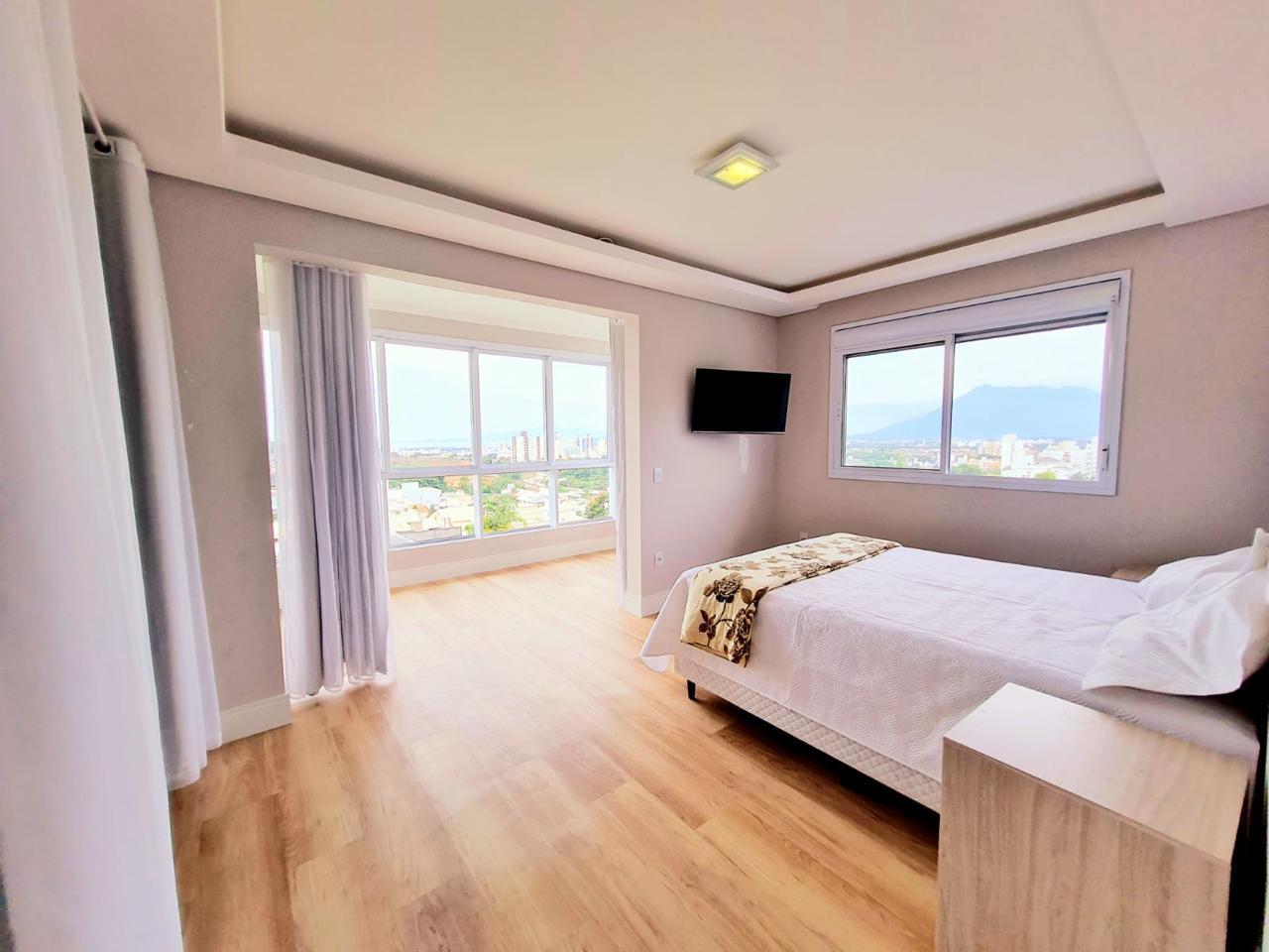 Casa à venda com 3 quartos, 360m² - Foto 17