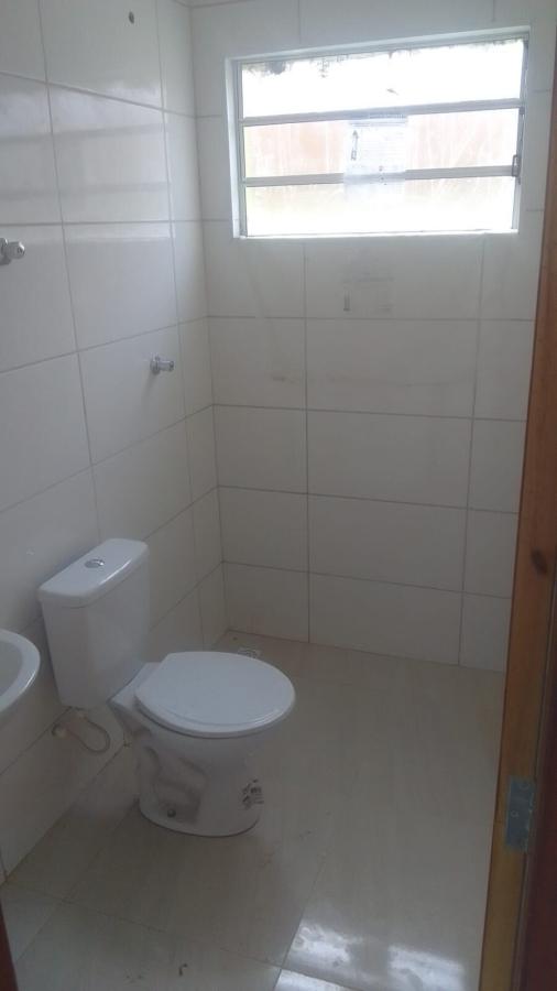 Casa à venda com 2 quartos, 70m² - Foto 4