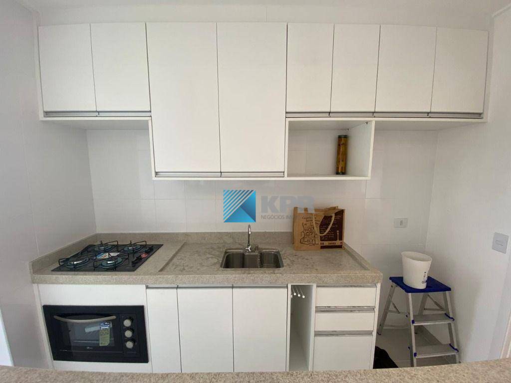 Apartamento para alugar com 2 quartos, 63m² - Foto 13