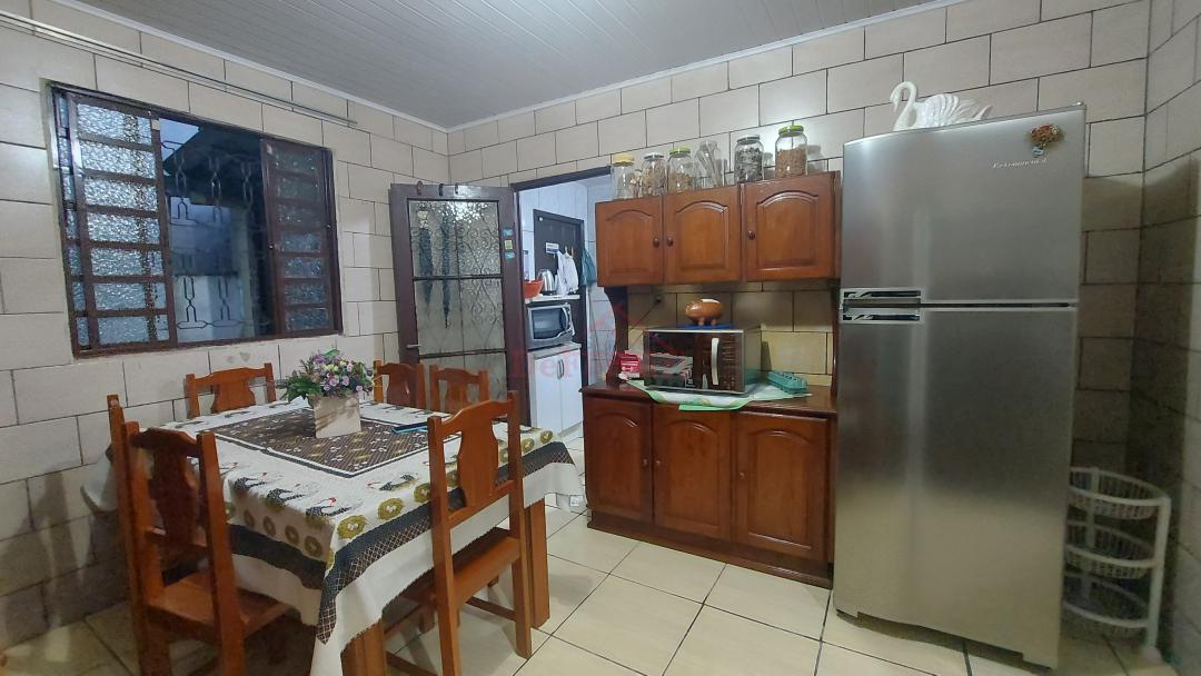 Casa à venda com 4 quartos, 200m² - Foto 11