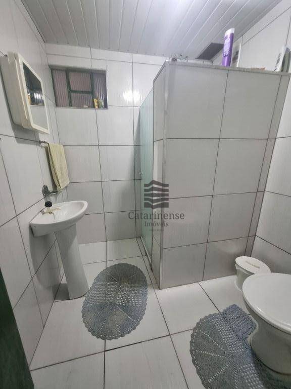 Casa à venda com 4 quartos, 100m² - Foto 9