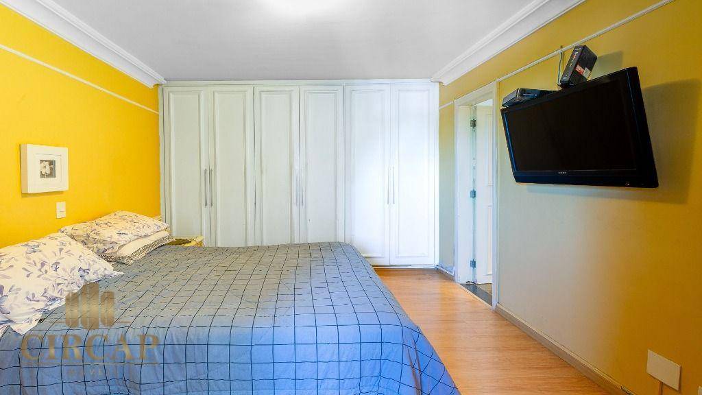 Apartamento à venda com 3 quartos, 160m² - Foto 8