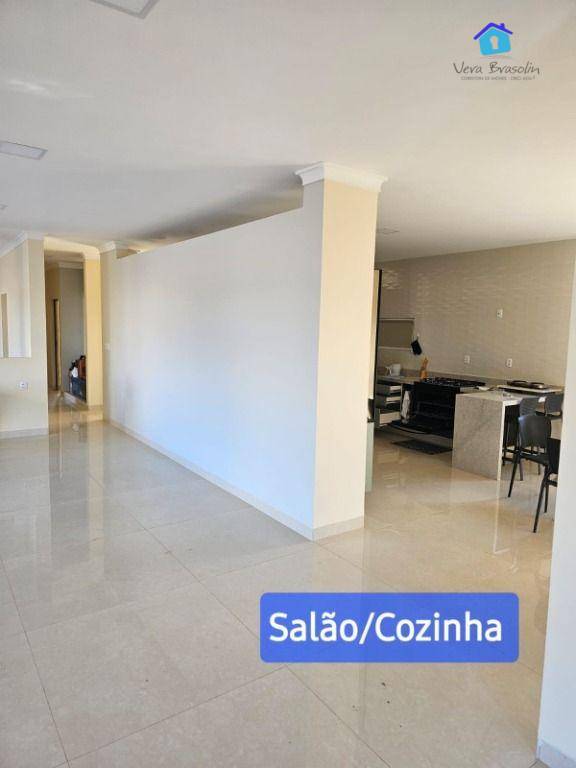 Casa de Condomínio à venda com 4 quartos, 300m² - Foto 11