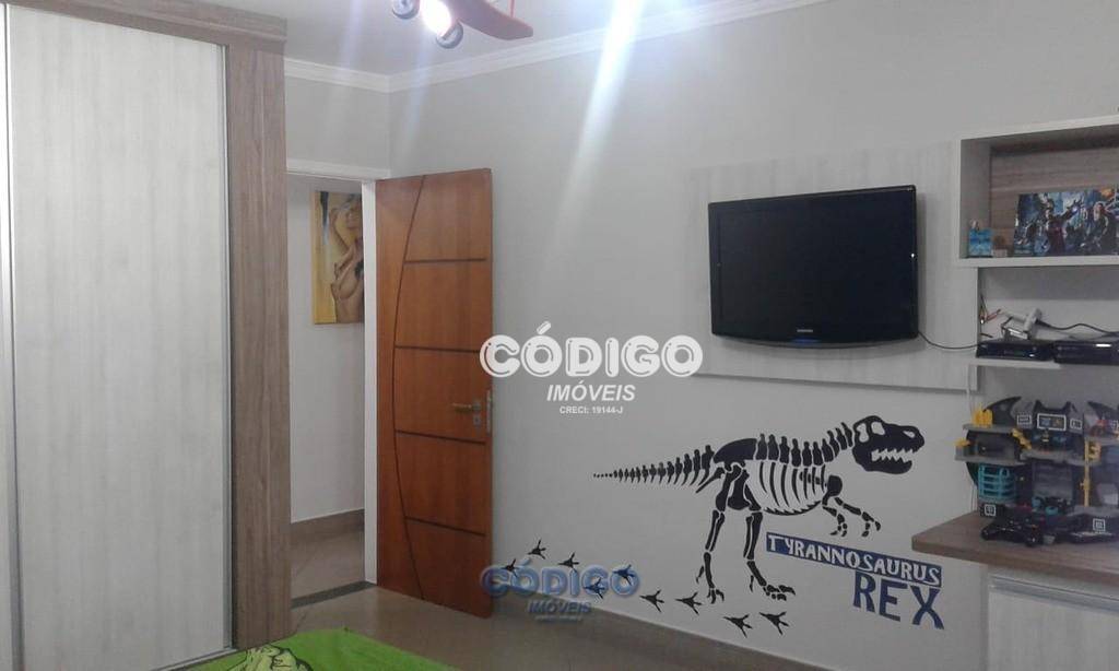 Sobrado à venda com 4 quartos, 250m² - Foto 26