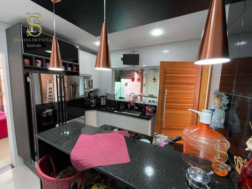 Casa à venda com 3 quartos, 180m² - Foto 21