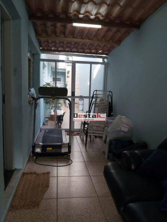 Sobrado à venda com 3 quartos, 207m² - Foto 6