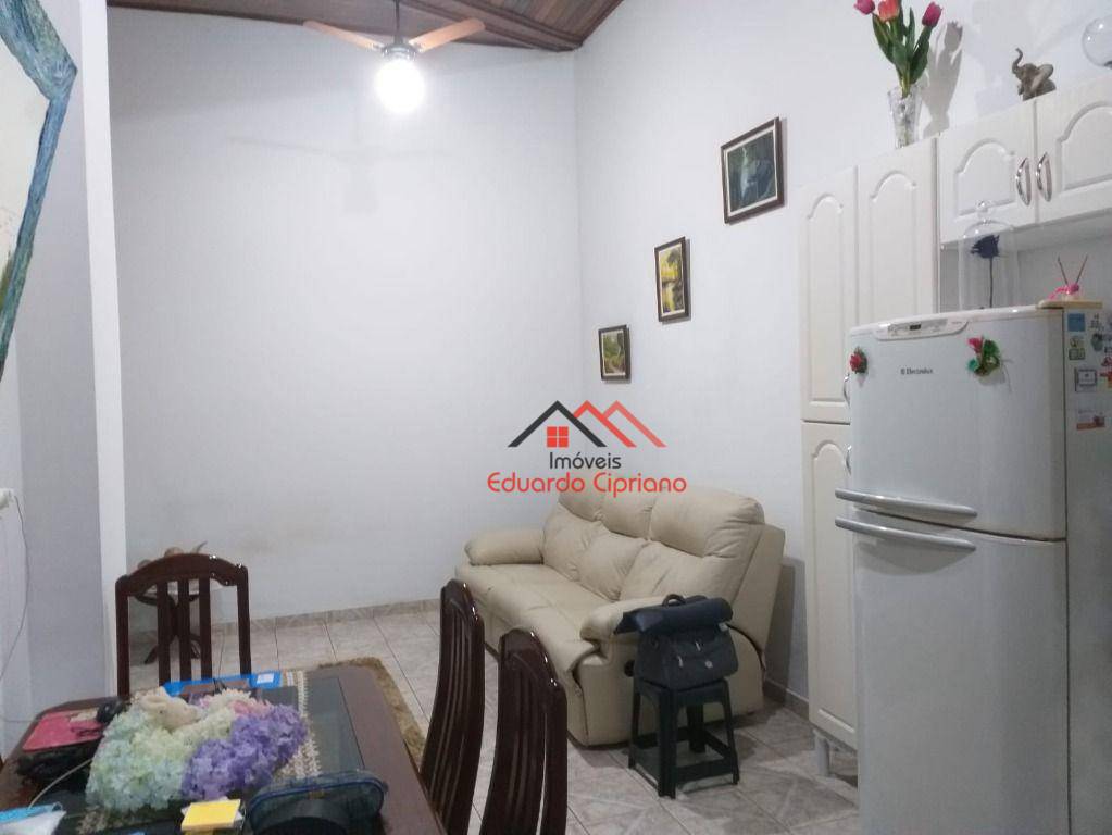 Casa à venda com 2 quartos, 200m² - Foto 16